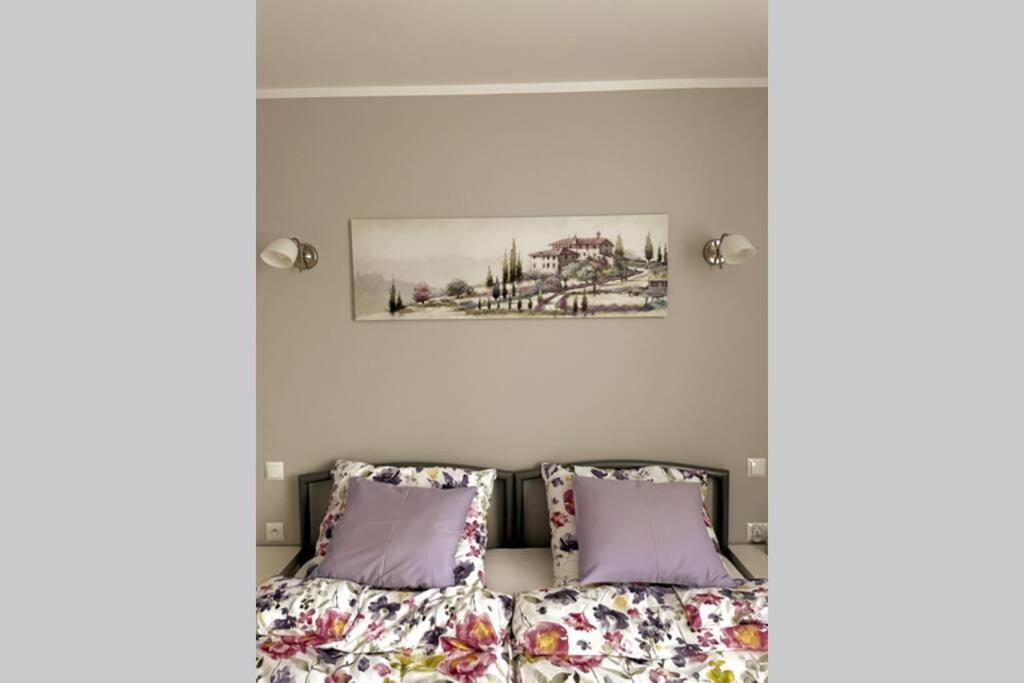 Modern Apartment In تارنوف المظهر الخارجي الصورة